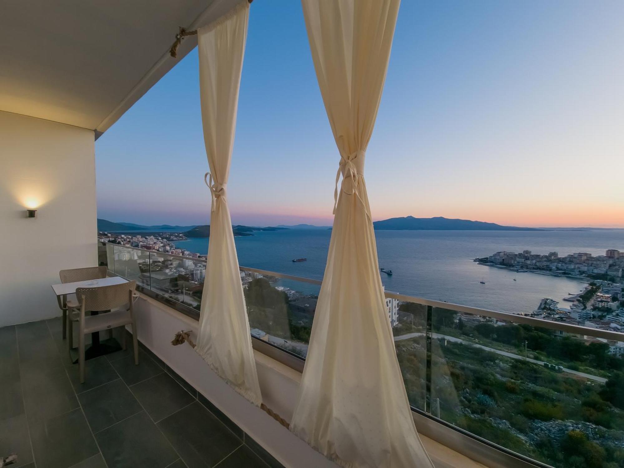 Sunset Shoreline Saranda - Sea View - Free Private Parking - Pool Exterior foto