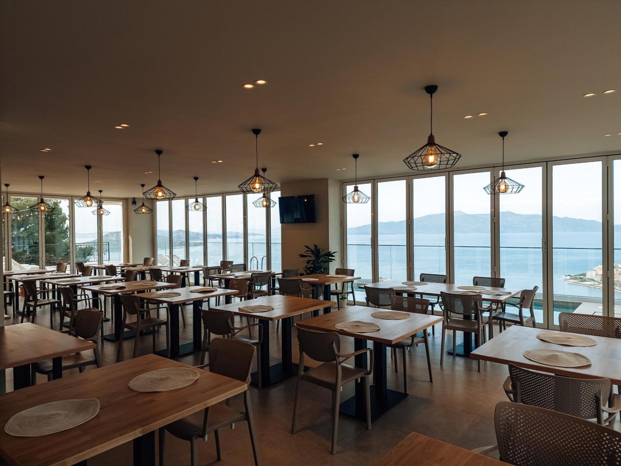 Sunset Shoreline Saranda - Sea View - Free Private Parking - Pool Exterior foto